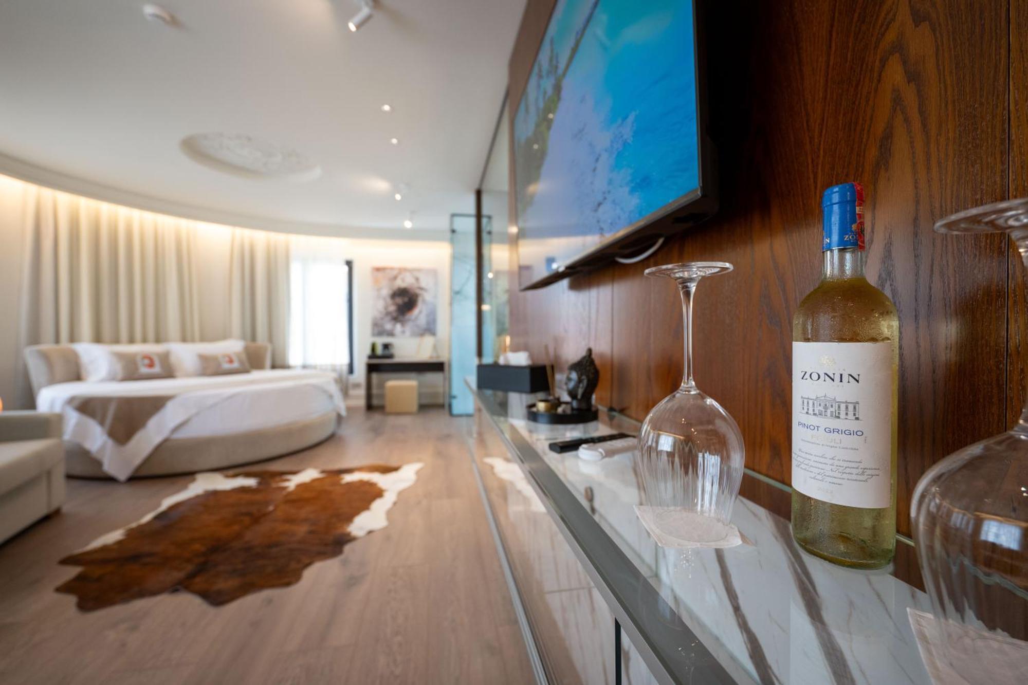 The Collector Hotel Boutique Saranda Dış mekan fotoğraf